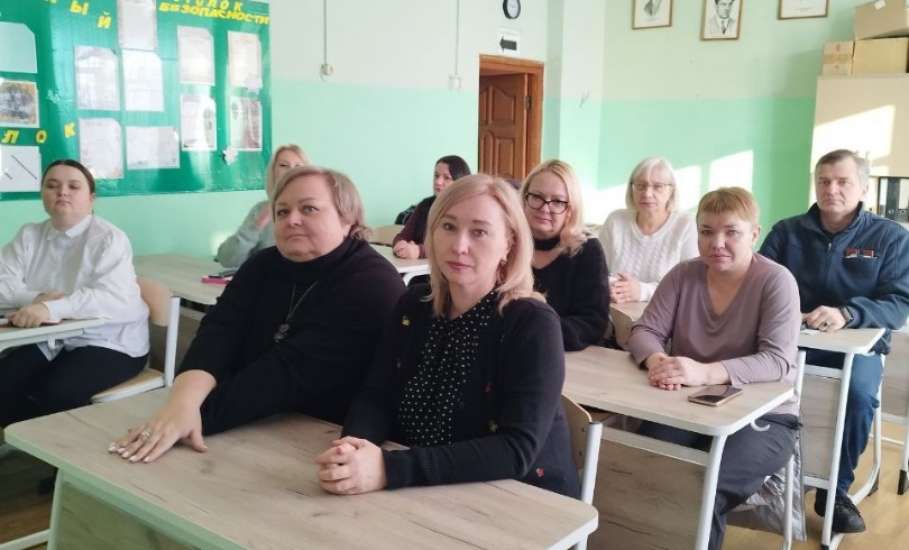 22 января в школе №23 города Ельца состоялось заседание ГМО учителей русского языка и литературы