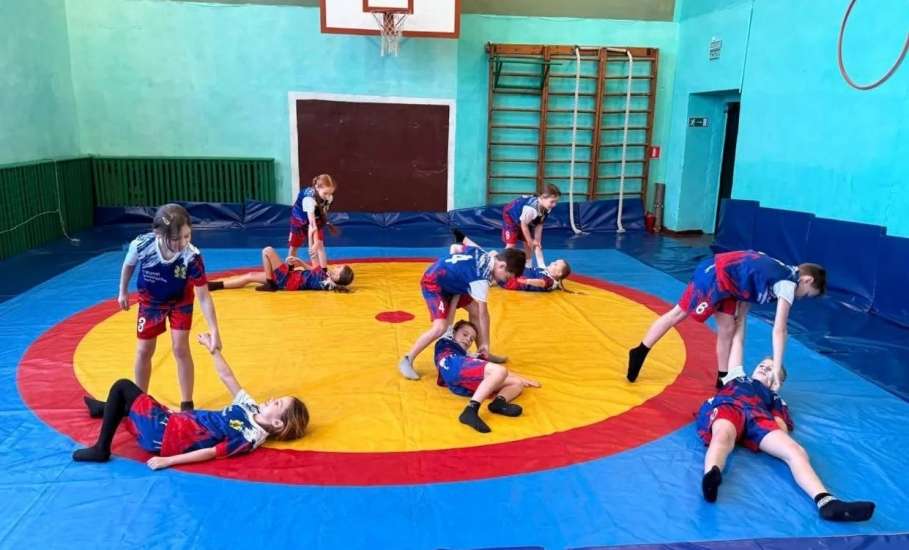 Проект "Самбо в школу" продолжает набирать обороты в Елецком муниципальном округе!