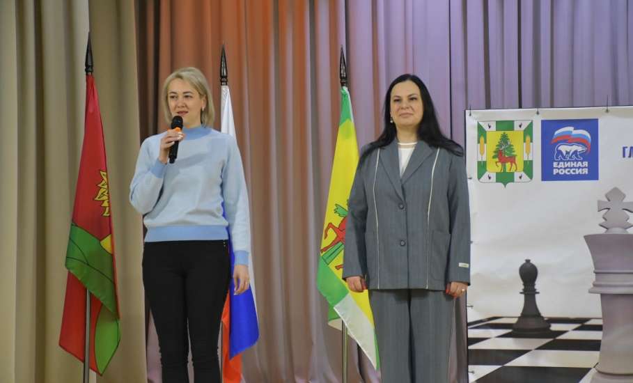 В минувшие выходные в Елецком округе стартовали традиционные соревнования на Кубок главы Елецкого округа по быстрым шахматам