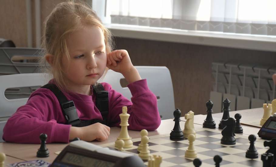 В минувшие выходные в Елецком округе стартовали традиционные соревнования на Кубок главы Елецкого округа по быстрым шахматам