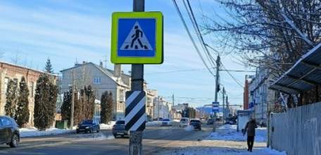 Каждый день сотрудники организации поддерживают порядок в Ельце