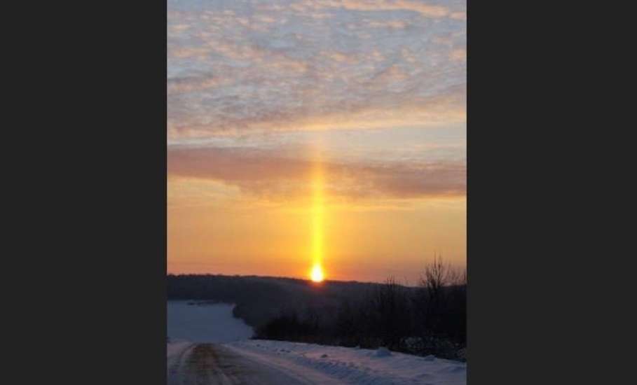 Световыми столбами любуются жители Липецкой области