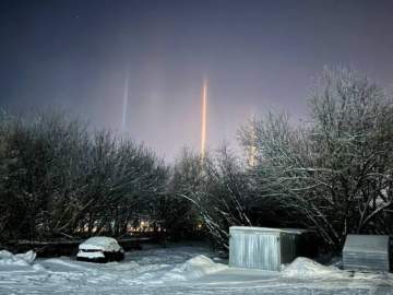 Световыми столбами любуются жители Липецкой области