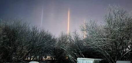 Световыми столбами любуются жители Липецкой области