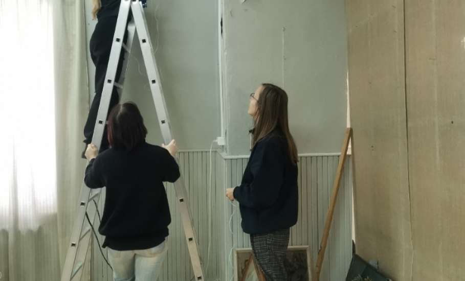 В художественном  музее Ельца начинается монтаж новой экспозиции!