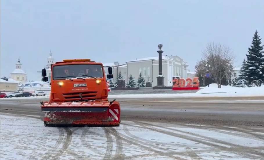 Коммунальные службы города готовятся к предстоящему снегопаду!