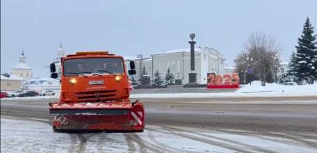 Коммунальные службы города готовятся к предстоящему снегопаду!