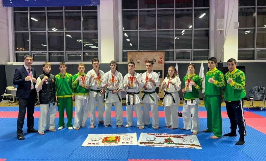 В составе сборной Липецкой области выступили каратисты, выпускники Детко-юношеского центра им. Б.Г. Лесюка под руководством Акопяна А.В.