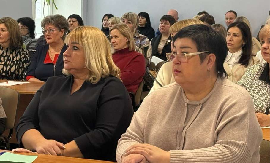 Сегодня в зале заседания администрации Ельца состоялось совещание по вопросам безопасного использования газа в быту