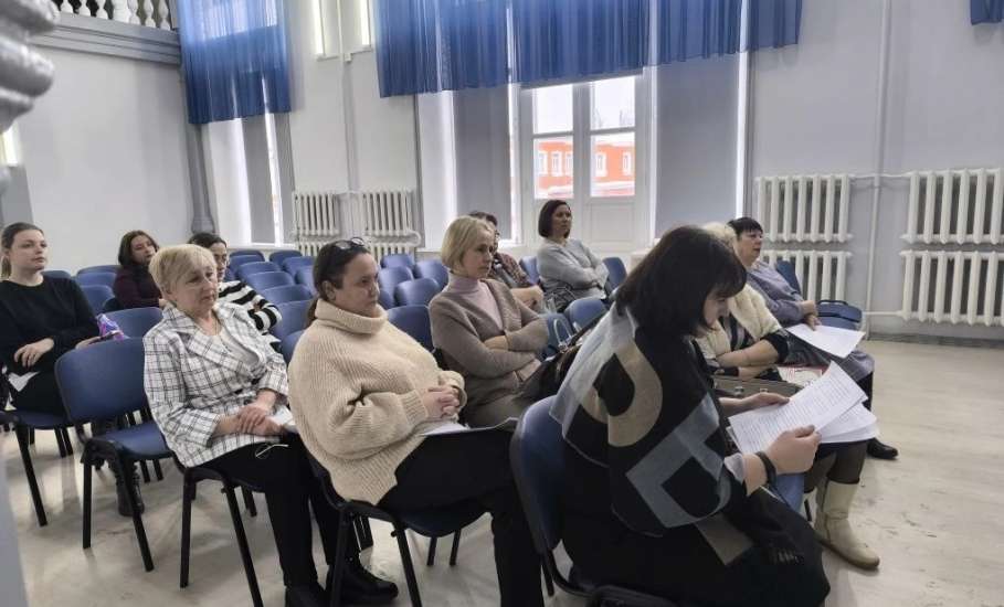 28 января 2026 года в МАОУ ДО ДЮЦ им. Б.Г. Лесюка (корпус № 4) состоялся круглый стол для руководителей школьных музеев