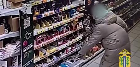 Липчанин и ельчанка, похитившие из торговых залов магазинов товары, стали фигурантами уголовных дел!