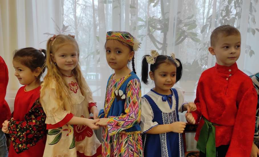 В детском саду №32 "Солнышко" дан старт мероприятиям под девизом &laquo;В единстве народов &ndash; сила России&raquo;