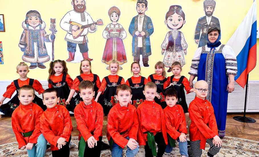 В детском саду №32 "Солнышко" дан старт мероприятиям под девизом &laquo;В единстве народов &ndash; сила России&raquo;