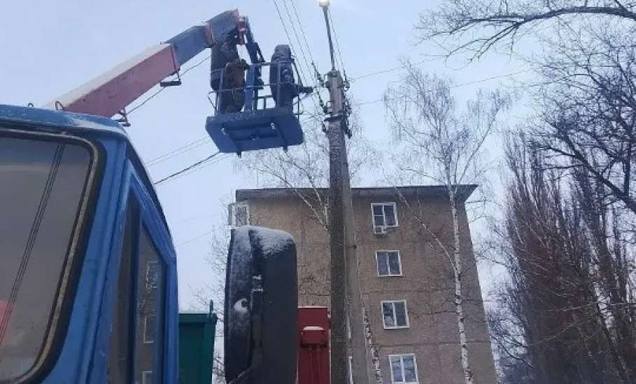 Ещё на восьми улицах в городе восстановлено уличное освещение