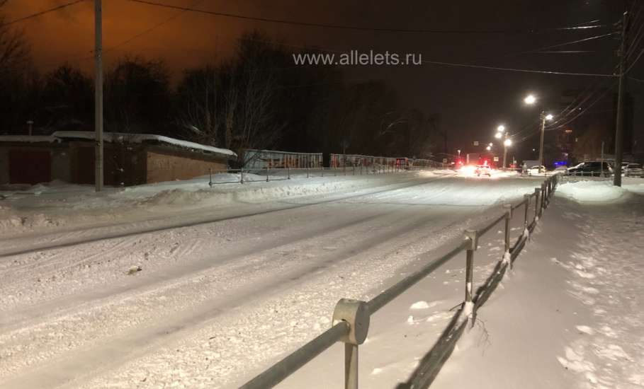 Елец замело! Вечерний город, снежные буруны по улице Коммунаров