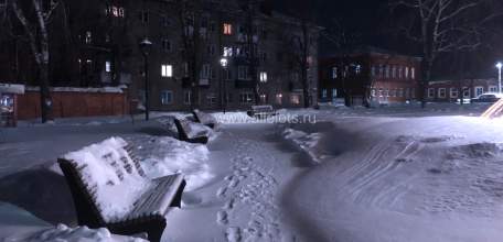 Елец замело! Вечерний город, снежные буруны по улице Коммунаров