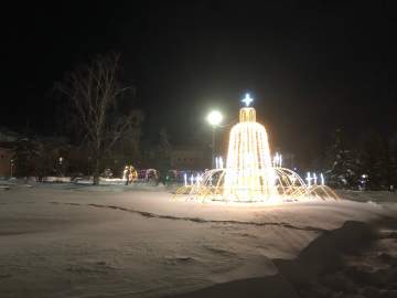 Третий раз за день завыла опять сирена! Все в укрытия! Ракетная опасность!