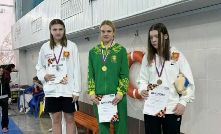 Золотой заплыв Виктории Перепечиной!