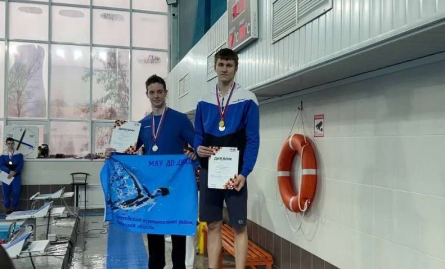 Заключительный третий день чемпионата и первенства Липецкой области по плаванию принёс команде города Ельца очередные победы!