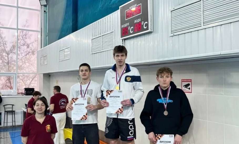 Заключительный третий день чемпионата и первенства Липецкой области по плаванию принёс команде города Ельца очередные победы!