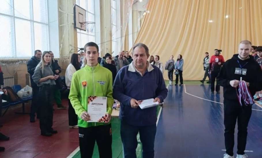 КОМАНДА ЕЛЬЦА - БРОНЗОВЫЙ ПРИЗЕР ПЕРВЕНСТВА ОБЛАСТИ!