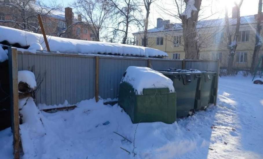 Отходы с некоторых контейнерных площадок вывезены в Ельце