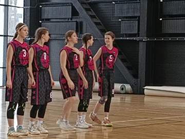 В Ельце проходит межрегиональный турнир по баскетболу