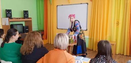 Вчера в детсаду №46 Ельца "Дружные ребята" был проведен семинар конкурса "Воспитатель года - 2026"