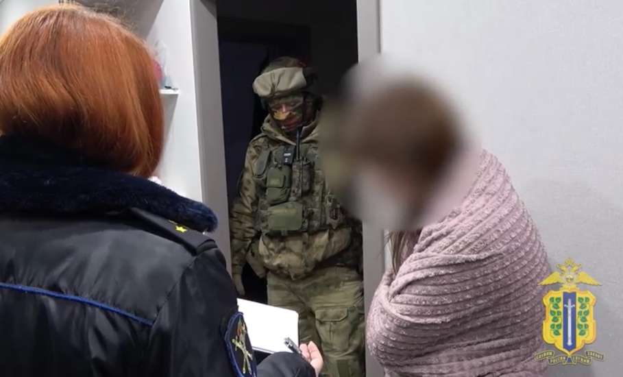 В Липецке задержаны две вебкам‑модели, одна из которых вела трансляции даже в многолюдных местах!