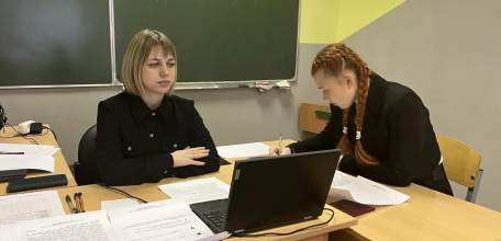 Сегодня более 1000 девятиклассников Ельца принимают участие в итоговом собеседовании по русскому языку