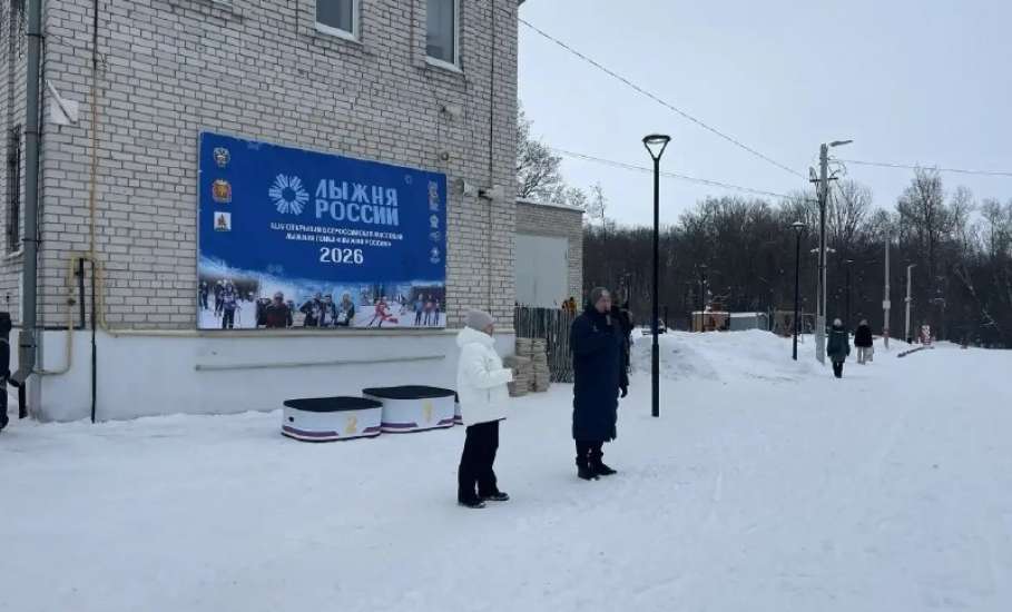 На Лыжной базе в Ельце сегодня прошли соревнования по лыжным гонкам