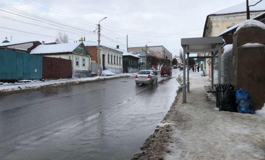 Первые ручьи сегодня потекли по Ельцу