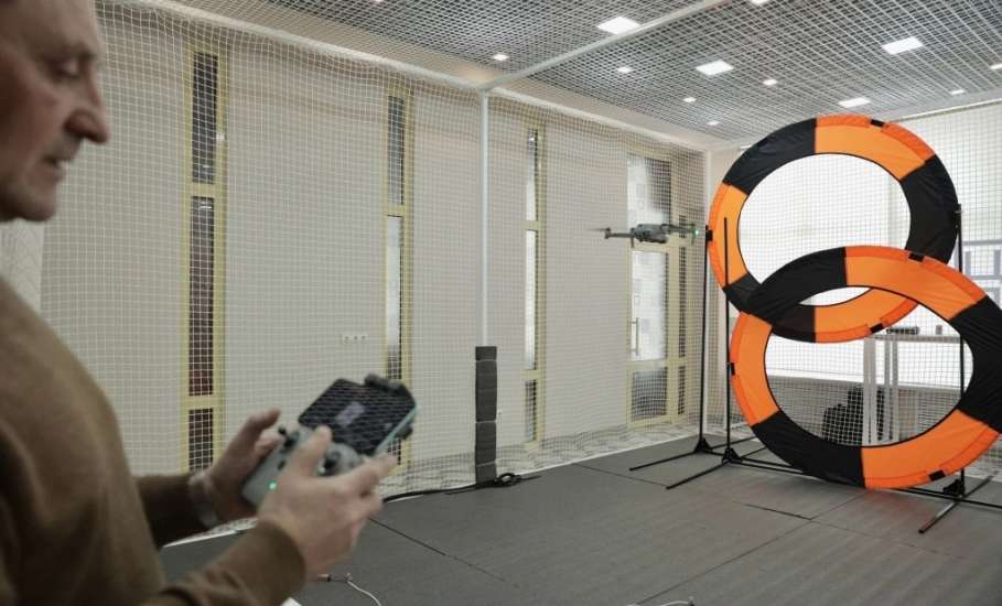 Педагогов колледжей учат управлять дронами в Липецкой области