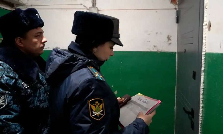 Сегодня сотрудники МУП города &laquo;Елец-сервис&raquo; совместно со службой судебных приставов провели рейды по должникам!