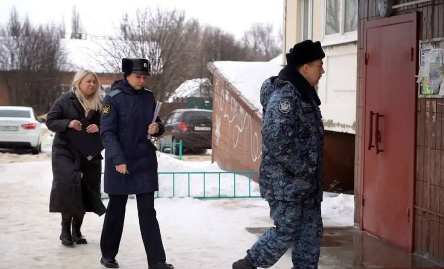 Сегодня сотрудники МУП города &laquo;Елец-сервис&raquo; совместно со службой судебных приставов провели рейды по должникам!