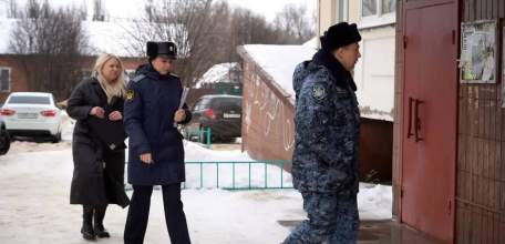 Сегодня сотрудники МУП города &laquo;Елец-сервис&raquo; совместно со службой судебных приставов провели рейды по должникам!