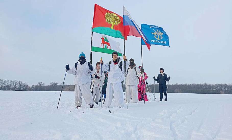 Из Задонска до Ельца идут на лыжах