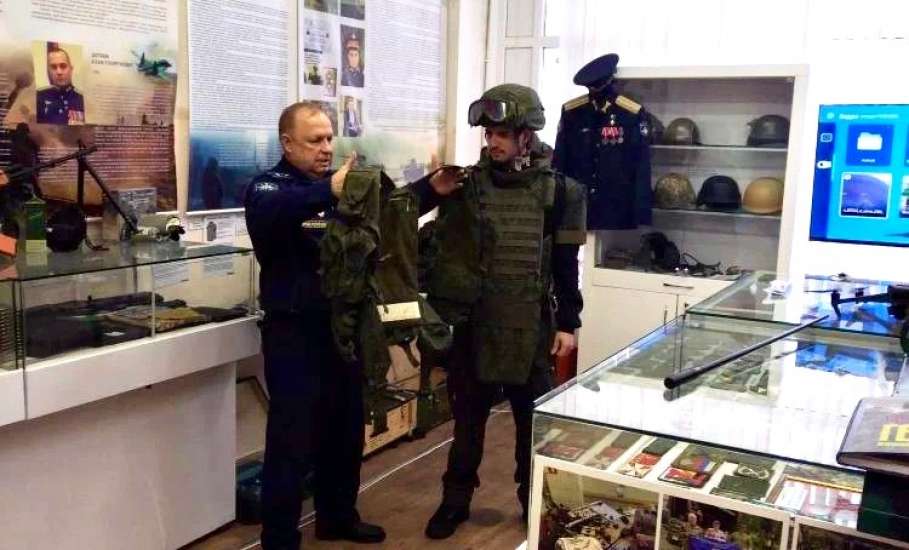 Преподаватели и студенты ЕГУ имени И.А. Бунина посетили центр, где происходит подготовка будущих операторов БПЛА