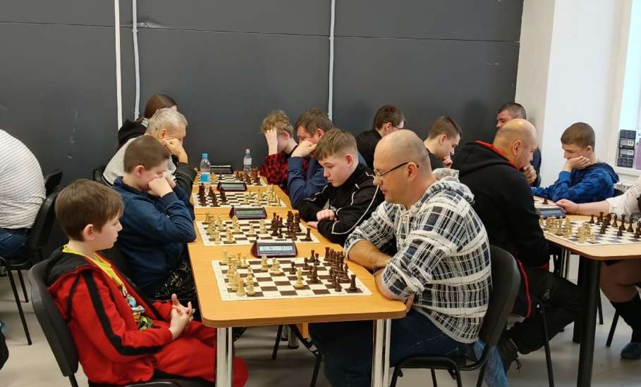 15 февраля в шахматном классе Дворца спорта имени Александра Петрова состоялся фестиваль по быстрым шахматам "Сила ума - сила красоты "