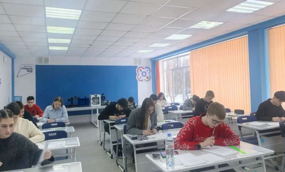 В Ельце завершился заключительный  этап Санкт-Петербургской открытой олимпиады школьников по физике