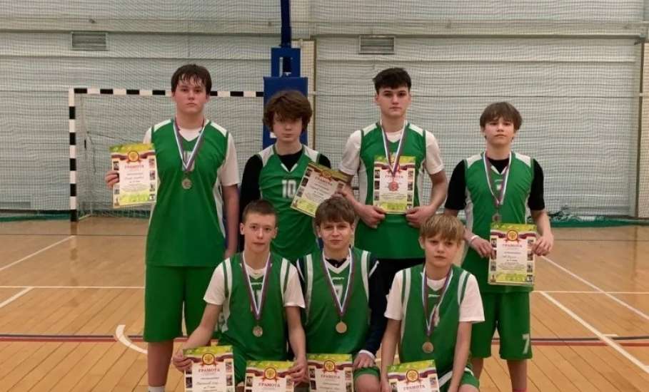 Ельчане успешно выступили на турнире по баскетболу в Тульской области