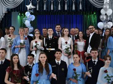 Сегодня в Ельце состоялся Сретенский кадетский бал, посвященный православному празднику Сретения Господня и Дню кадета России