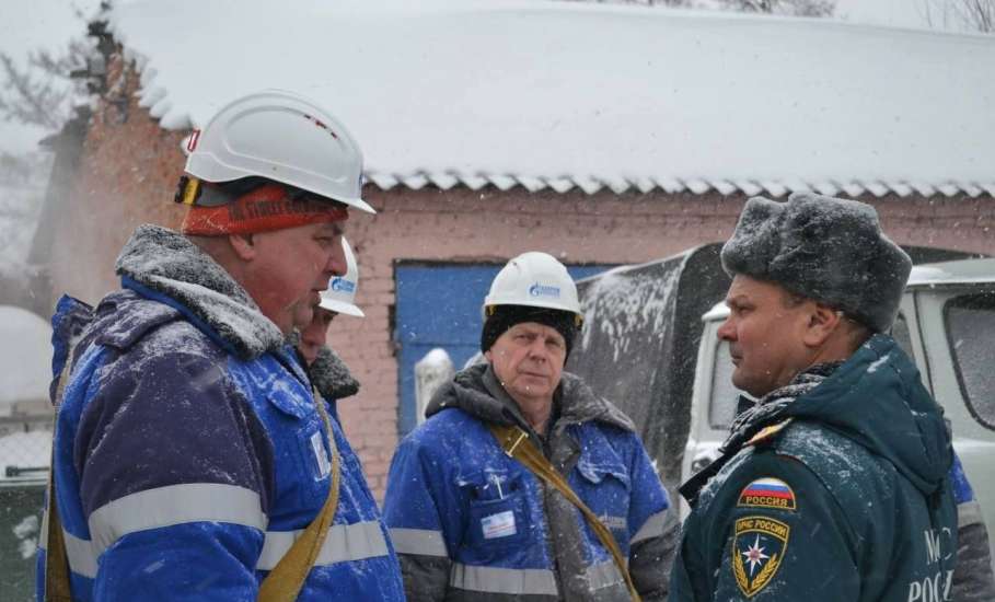 Сегодня в Ельце на базе аварийно-спасательной службы прошел смотр готовности личного состава, техники и оборудования