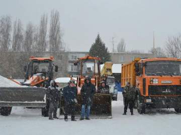 Сегодня в Ельце на базе аварийно-спасательной службы прошел смотр готовности личного состава, техники и оборудования