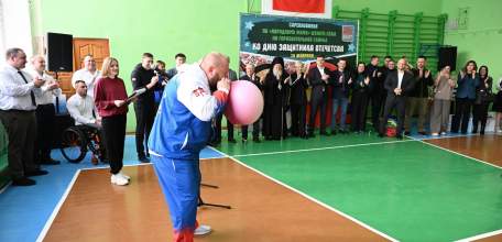 18 февраля в колледже ГОБПОУ &laquo;ЕКИТ&raquo;прошли соревнования &laquo;Народный жим&raquo; штанги лежа на горизонтальной скамье