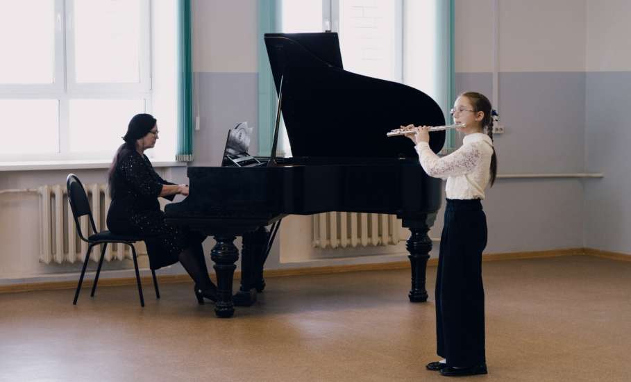 19 февраля в институте культуры, истории и права состоялся концерт студенческой филармонии &laquo;Папам посвящается&raquo;