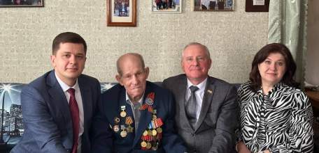 Вячеслав Жабин: "Сегодня не мог не заехать к одному из самых удивительных людей Ельца &mdash; Алексею Георгиевичу Собову!"