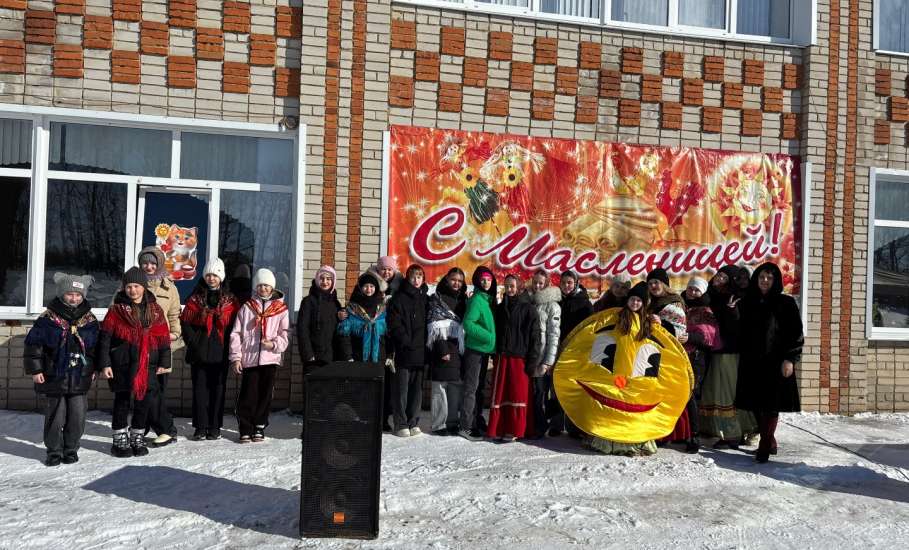 В минувшие выходные в Елецком округе состоялись традиционные масленичные гуляния!