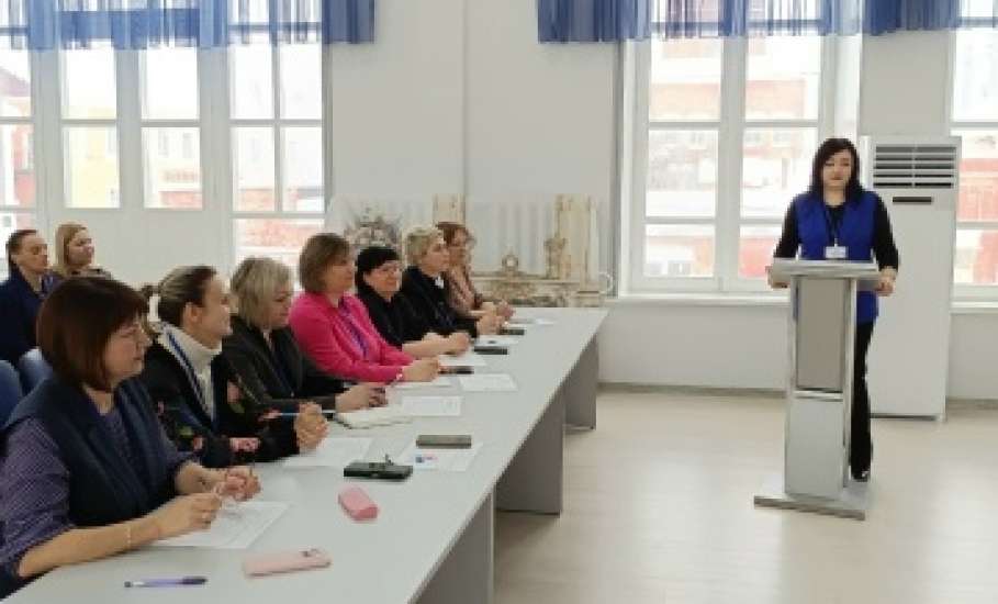 Сегодня финалисты муниципального конкурса &laquo;Воспитатель года &mdash; 2026&raquo; прошли испытание &laquo;Педагогический брифинг&raquo;