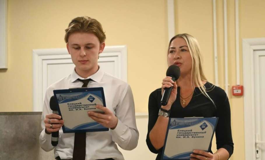 Сегодня в Ельце состоялось торжественное открытие обновленного ФОКа имени Владимира Ефимовича Болгова после капитального ремонта